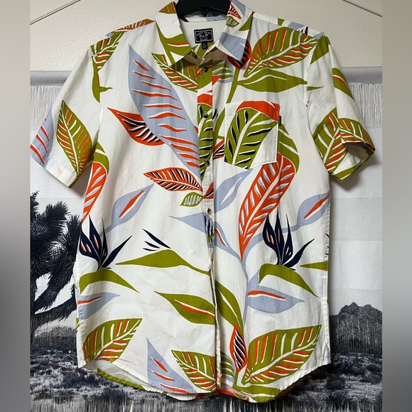 Dark Seas Division button down Large - Picture 1 of 4